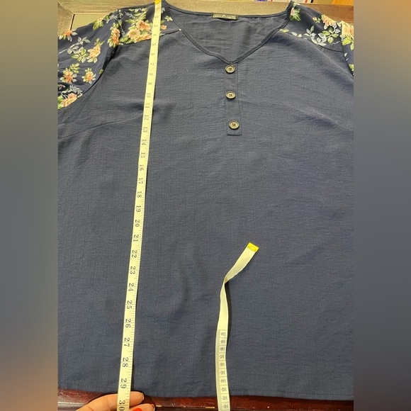 Emery Rose blouse size 5X - Picture 8 of 8